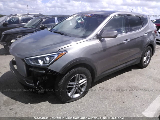 5NMZT3LB5JH060046 - 2018 HYUNDAI SANTA FE SPORT  GOLD photo 2