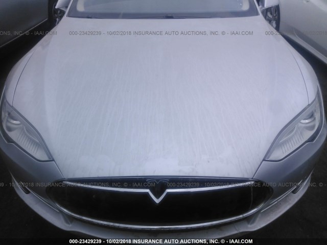 5YJSA1E28FF114134 - 2015 TESLA MODEL S SILVER photo 10