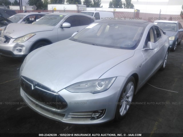 5YJSA1E28FF114134 - 2015 TESLA MODEL S SILVER photo 2