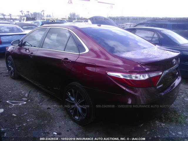 4T1BK1FK6GU569211 - 2016 TOYOTA CAMRY XSE/XLE RED photo 3