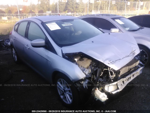 1FADP3K24JL272439 - 2018 FORD FOCUS SE SILVER photo 1