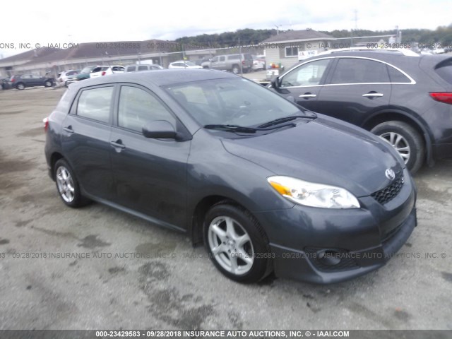 2T1KE40E69C025131 - 2009 TOYOTA COROLLA MATRIX S GRAY photo 1