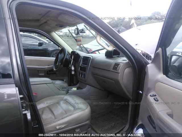 1FMZU73E65UB31196 - 2005 FORD EXPLORER XLT/XLT SPORT/NBX 灰色 照片 5