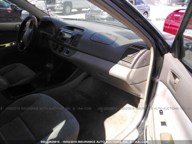 4T1BE32K33U211843 - 2003 TOYOTA CAMRY LE/XLE/SE BLACK photo 5