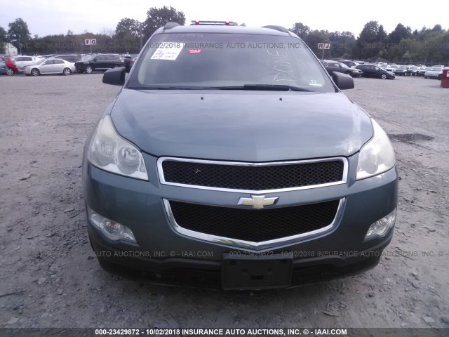 1GNEV13DX9S177921 - 2009 CHEVROLET TRAVERSE LS GREEN photo 6