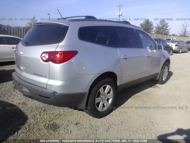 1GNLRFED3AS144978 - 2010 CHEVROLET TRAVERSE LT SILVER photo 4