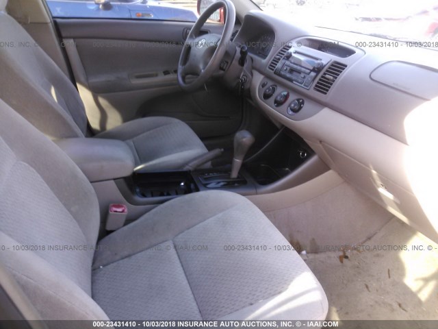 4T1BE32K94U303010 - 2004 TOYOTA CAMRY LE/XLE/SE Қызыл фото 5