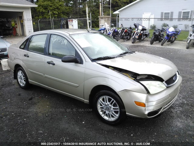 1FAFP34N07W272638 - 2007 FORD FOCUS ZX4/S/SE/SES 金色 照片 1