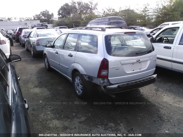 1FAHP36N55W109874 - 2005 FORD FOCUS ZXW SILVER photo 3