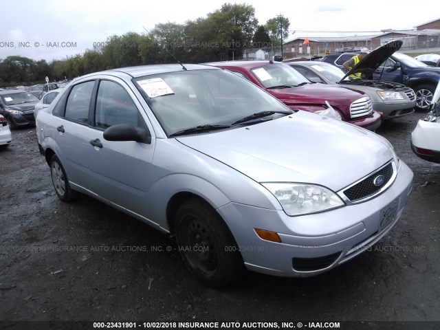 1FAFP34NX7W124738 - 2007 FORD FOCUS ZX4/S/SE/SES 银色 照片 1