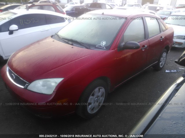 1FAHP34NX7W332241 - 2007 FORD FOCUS ZX4/S/SE/SES Қызыл фото 2