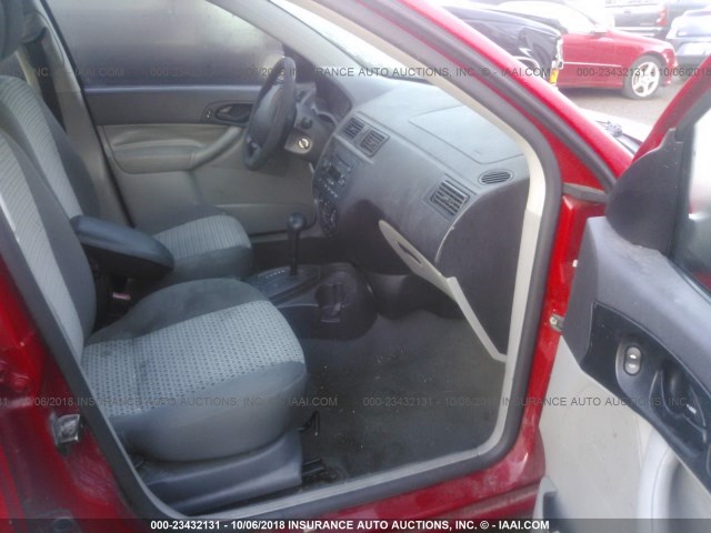 1FAHP34NX7W332241 - 2007 FORD FOCUS ZX4/S/SE/SES Қызыл фото 5