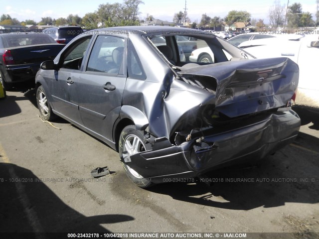 1FAFP34P23W307093 - 2003 FORD FOCUS SE/SE COMFORT/SE SPORT 灰色 照片 3