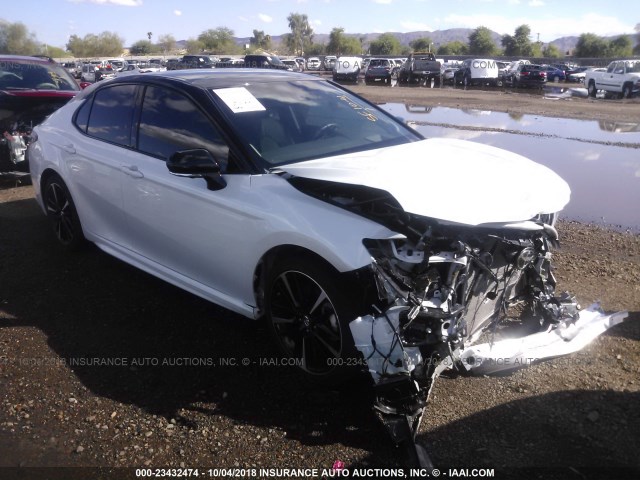 4T1BZ1HK3JU010067 - 2018 TOYOTA CAMRY XSE/XLE Ağ foto 1