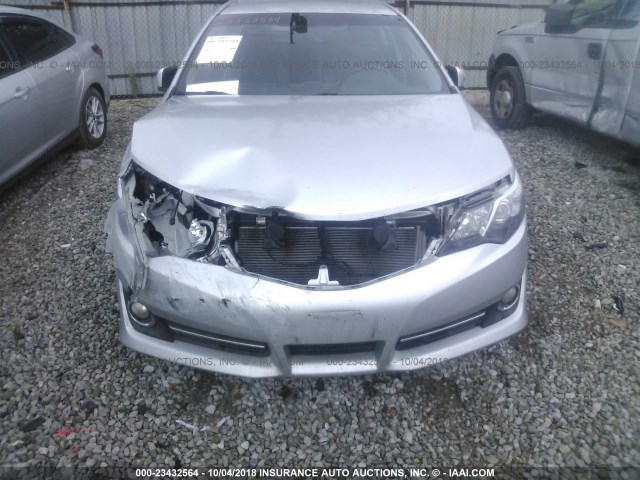4T1BF1FK1DU662234 - 2013 TOYOTA CAMRY L/SE/LE/XLE 银色 照片 6