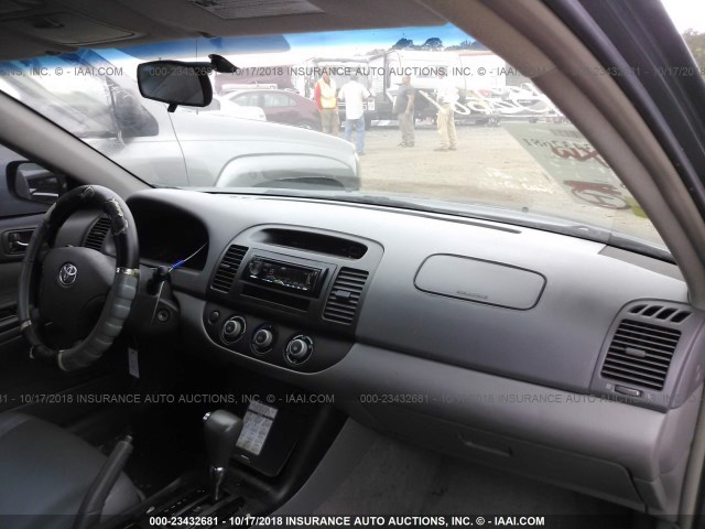 4T1BE30K06U143024 - 2006 TOYOTA CAMRY LE/XLE/SE Сұр фото 5