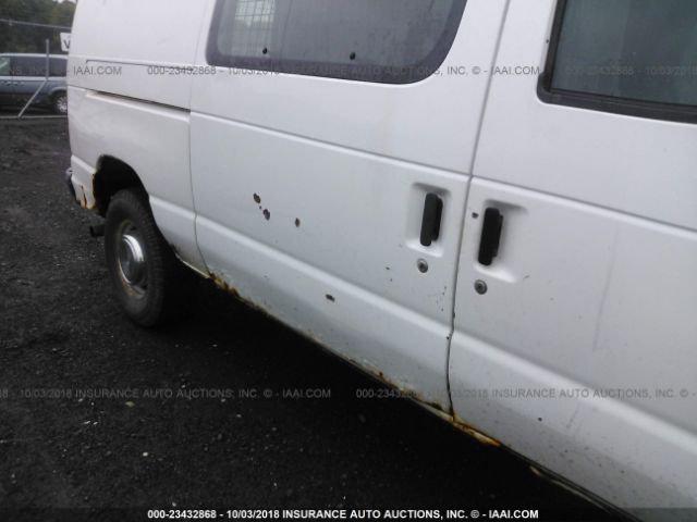 1FTNE24L05HA87043 - 2005 FORD ECONOLINE E250 VAN WHITE photo 6