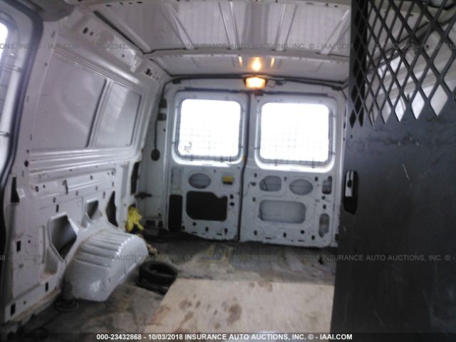 1FTNE24L05HA87043 - 2005 FORD ECONOLINE E250 VAN WHITE photo 8