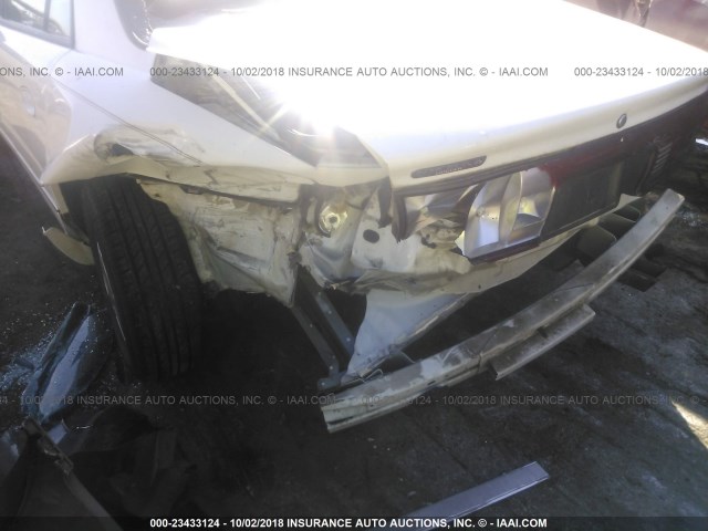 2G4WB52KX31193374 - 2003 BUICK REGAL LS WHITE photo 6