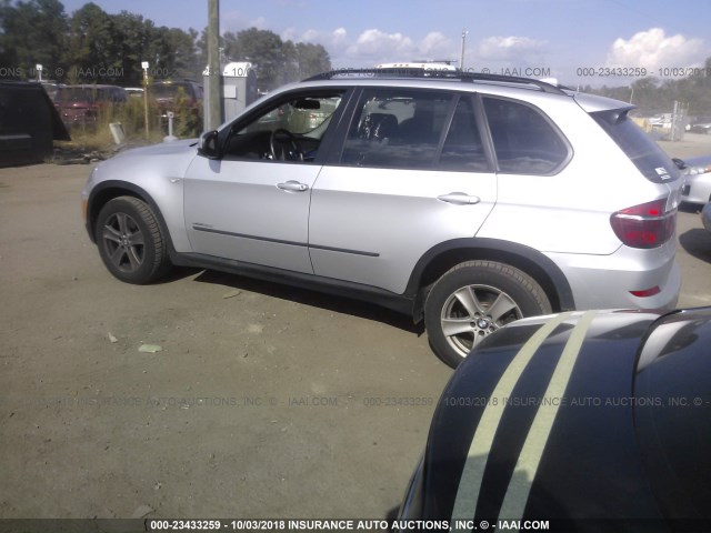 5UXZW0C51CL665391 - 2012 BMW X5 XDRIVE35D SILVER photo 3