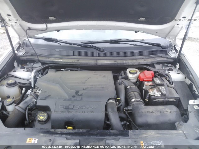 2LMHJ5AT8FBL03976 - 2015 LINCOLN MKT WHITE photo 10