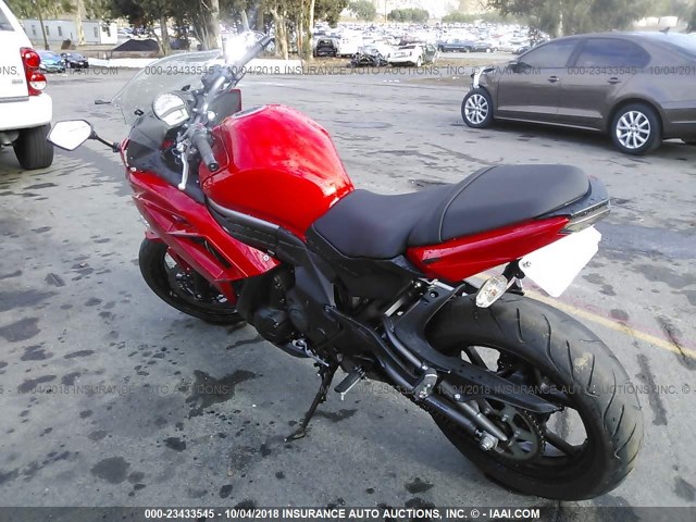 JKAEXEE14CDA01873 - 2012 KAWASAKI EX650 EC RED photo 3