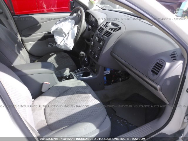 1G1ZS67N67F163399 - 2007 CHEVROLET MALIBU MAXX LS 白色 照片 5