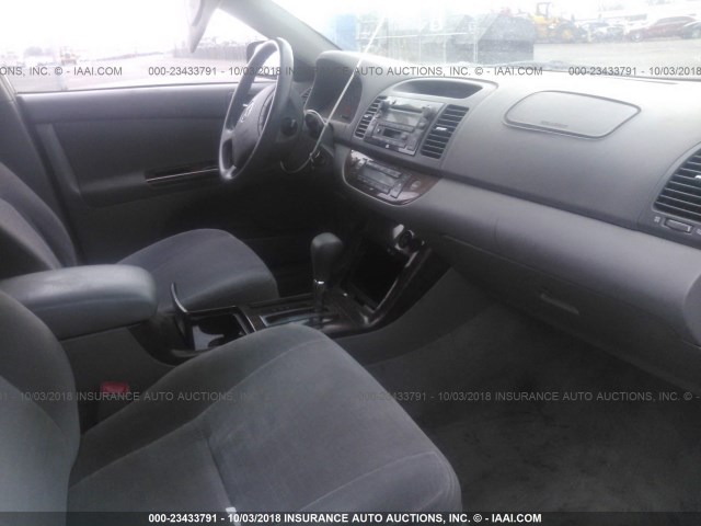 JTDBE32K453037360 - 2005 TOYOTA CAMRY LE/XLE/SE 红色 照片 5