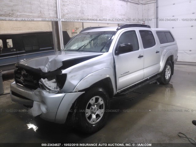 5TELU42N88Z487204 - 2008 TOYOTA TACOMA DOUBLE CAB 银色 照片 2