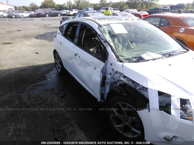 1FADP3K25EL113340 - 2014 FORD FOCUS SE WHITE photo 6