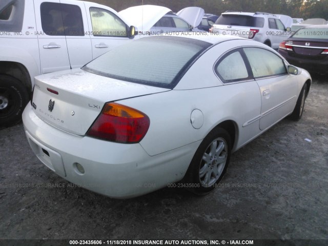 4C3AG52H02E125332 - 2002 CHRYSLER SEBRING LXI WHITE photo 4