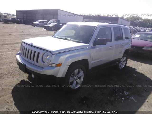 1C4NJRFB0DD263605 - 2013 JEEP PATRIOT LATITUDE SILVER photo 2