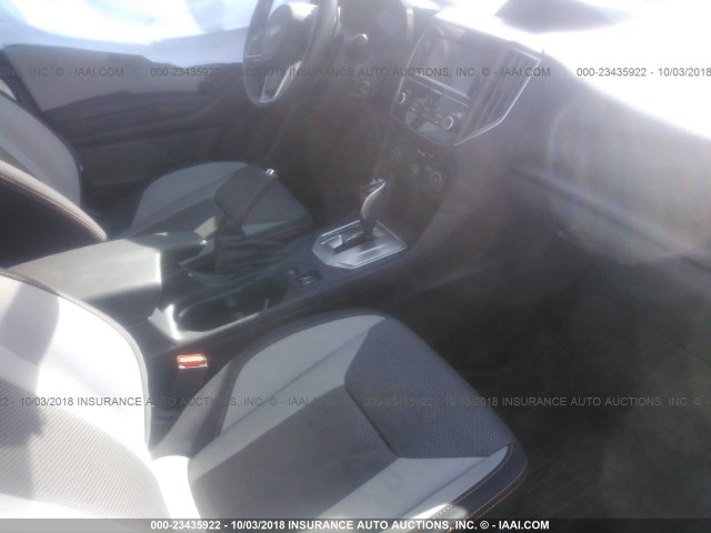 JF2GTACC0JH305648 - 2018 SUBARU CROSSTREK PREMIUM Կապույտ լուսանկար 5
