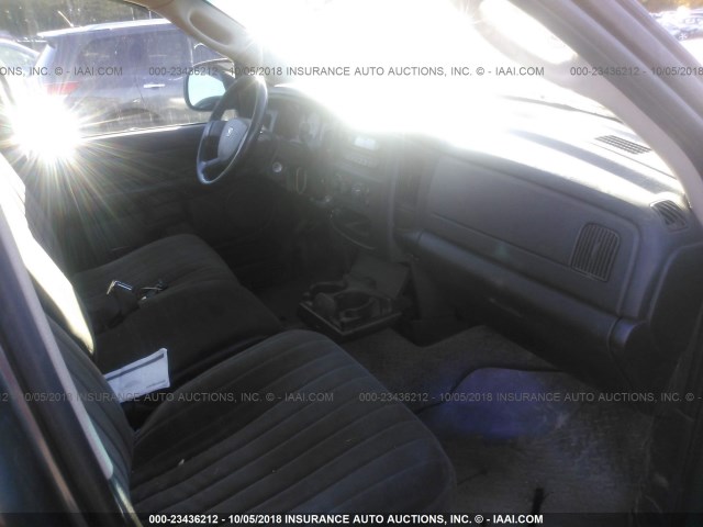 3D7KS28D05G824448 - 2005 DODGE RAM 2500 ST/SLT 灰色 照片 5