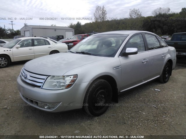 1FAHP28W98G163998 - 2008 FORD TAURUS LIMITED SILVER photo 2