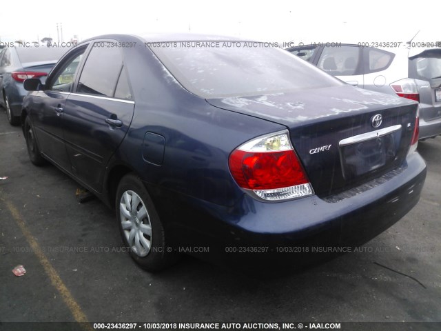 4T1BE32K95U004988 - 2005 TOYOTA CAMRY LE/XLE/SE Көк фото 3