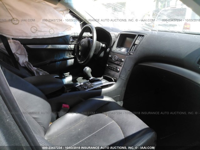 JN1CV6AR9FM521110 - 2015 INFINITI Q40 GRAY photo 5