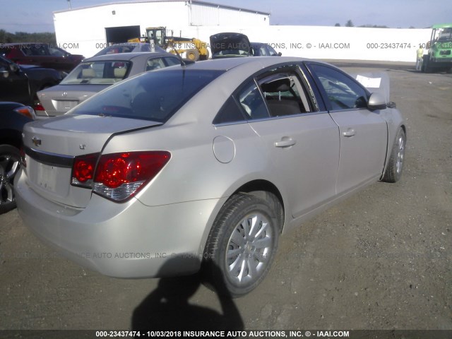 1G1PF5S99B7138192 - 2011 CHEVROLET CRUZE LT GOLD photo 4