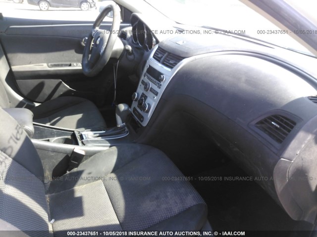 1G1ZC5E15BF279256 - 2011 CHEVROLET MALIBU 1LT WHITE photo 5