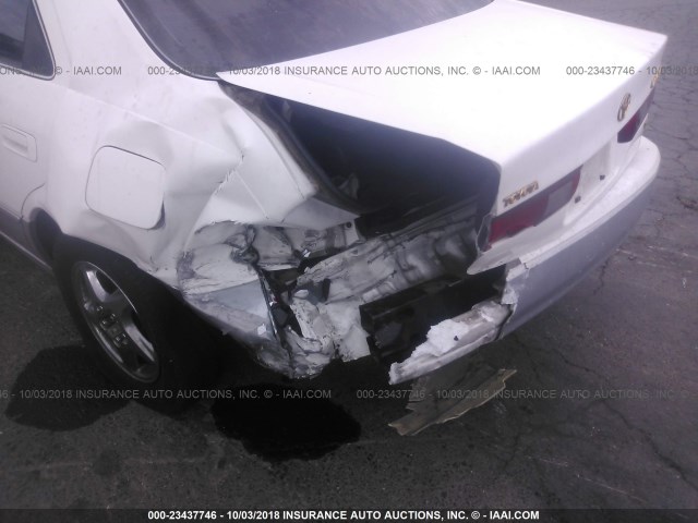 JT2BF28K3W0085426 - 1998 TOYOTA CAMRY LE/XLE Ağ foto 6