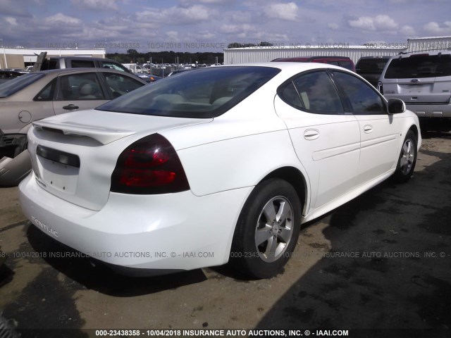 2G2WP552661282756 - 2006 PONTIAC GRAND PRIX თეთრი ფოტო 4
