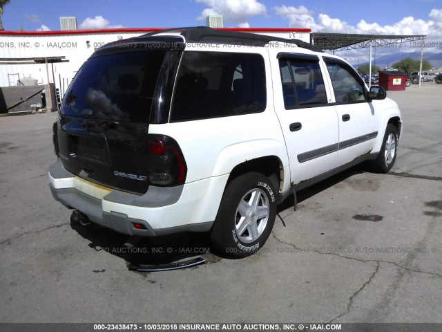 1GNET16S526138460 - 2002 CHEVROLET TRAILBLAZER EXT WHITE photo 4