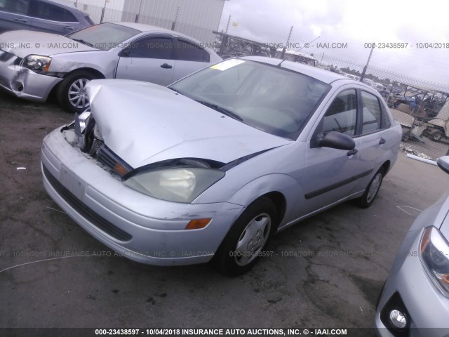 1FAFP33Z53W258278 - 2003 FORD FOCUS LX SILVER photo 2