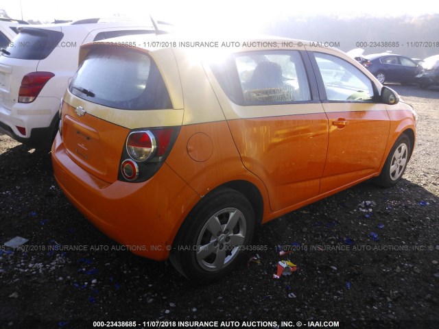 1G1JA6SH3D4205018 - 2013 CHEVROLET SONIC LS 橙色 照片 4