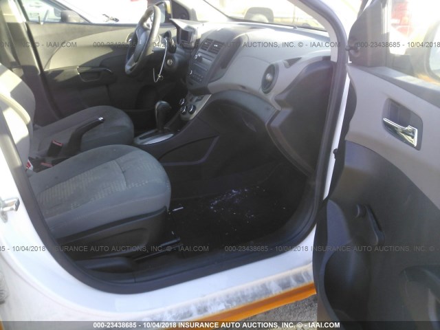 1G1JA6SH3D4205018 - 2013 CHEVROLET SONIC LS 橙色 照片 5