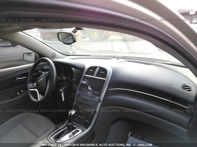 1G11B5SA7DF210690 - 2013 CHEVROLET MALIBU LS ოქროსფერი ფოტო 5