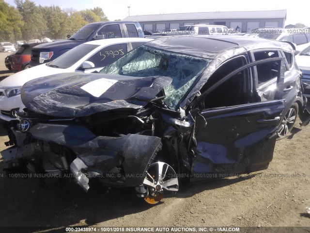 2T3WFREV2JW475812 - 2018 TOYOTA RAV4 ADVENTURE/XLE 灰色 照片 2