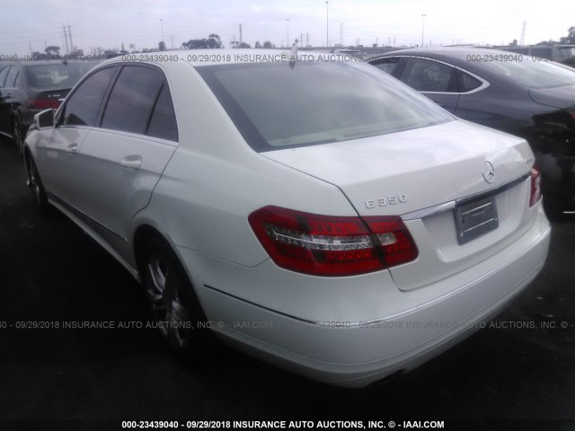 WDDHF8HB1BA318699 - 2011 MERCEDES-BENZ E 350 4MATIC WHITE photo 3