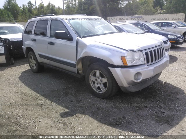 1J4HR48N06C255569 - 2006 JEEP GRAND CHEROKEE LAREDO/COLUMBIA/FREEDOM 银色 照片 1