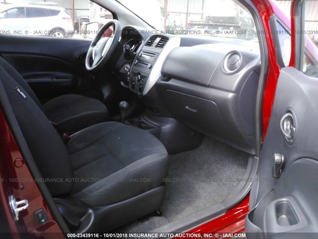 3N1CE2CPXFL438445 - 2015 NISSAN VERSA NOTE S/S PLUS/SV/SL/SR RED photo 5